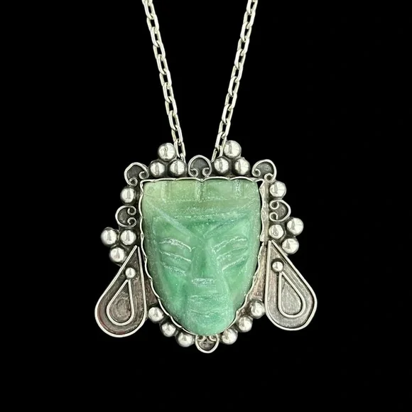 Vintage Mexican 900 silver carved jade warrior head brooch - Picture 1 of 10